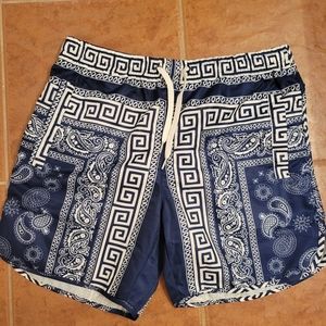 Fashion Nova Greek Print Shorts